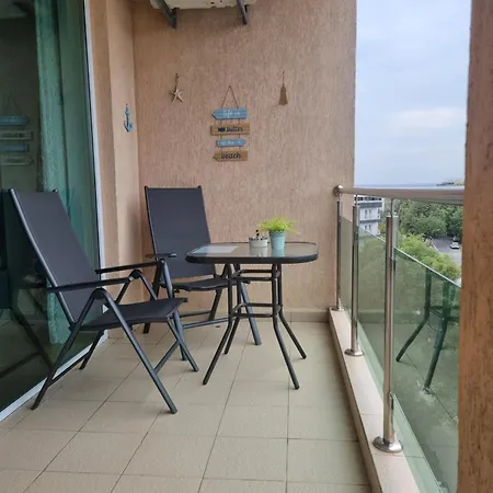 Apartament Madessa Apartment *